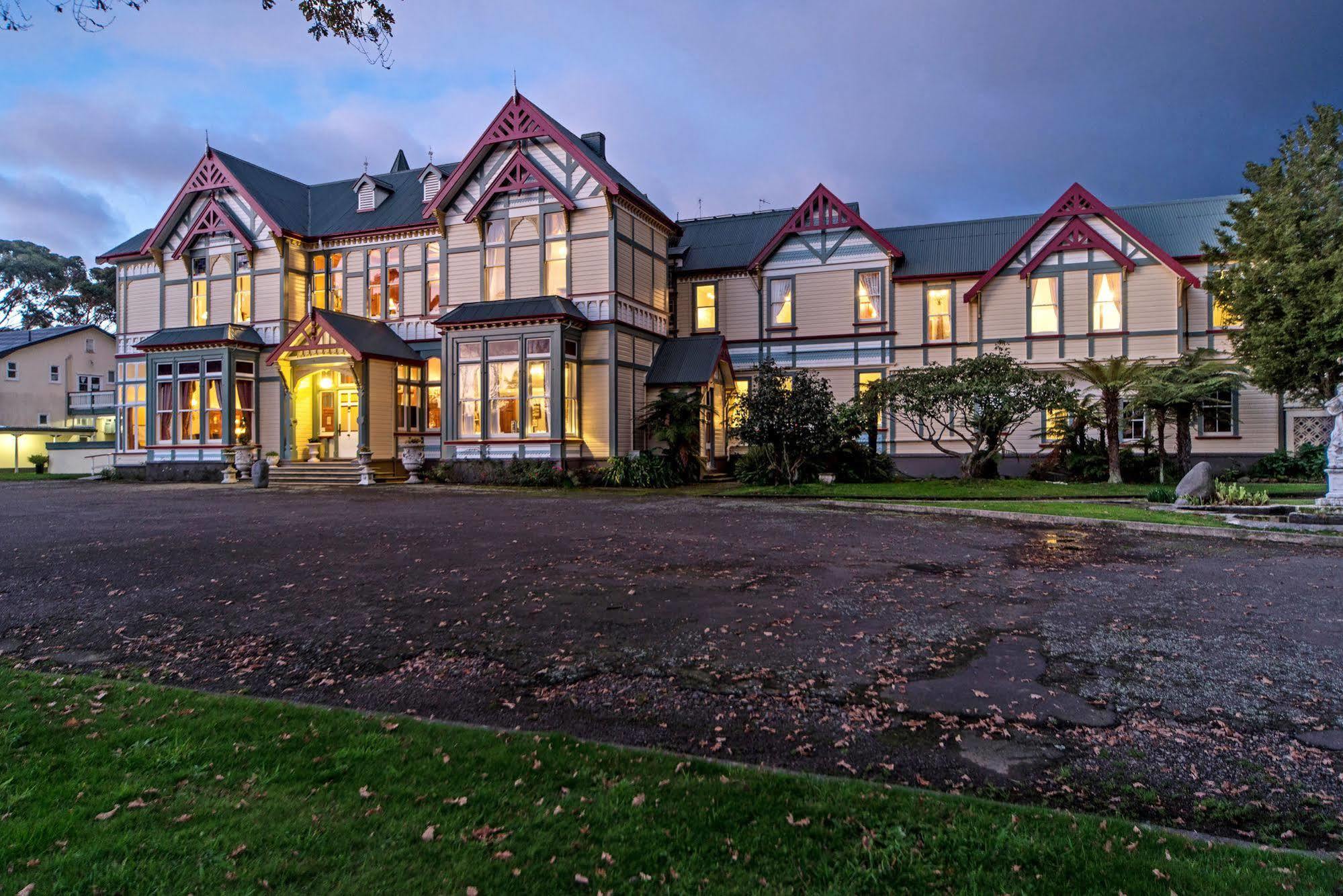 فندق بالميرستون نورثفي  Highden Manor Estate المظهر الخارجي الصورة