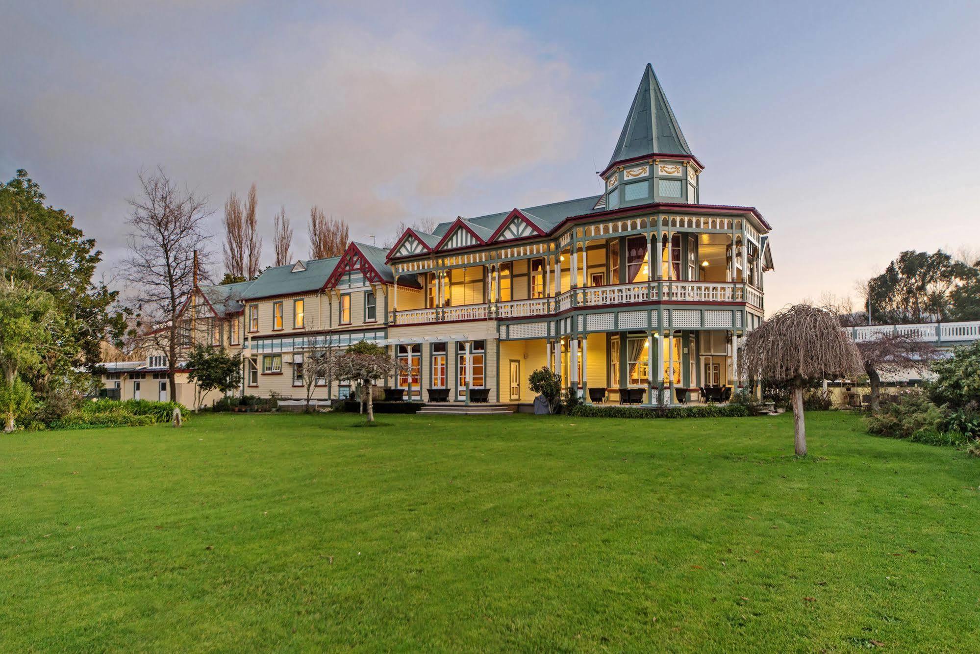 فندق بالميرستون نورثفي  Highden Manor Estate المظهر الخارجي الصورة