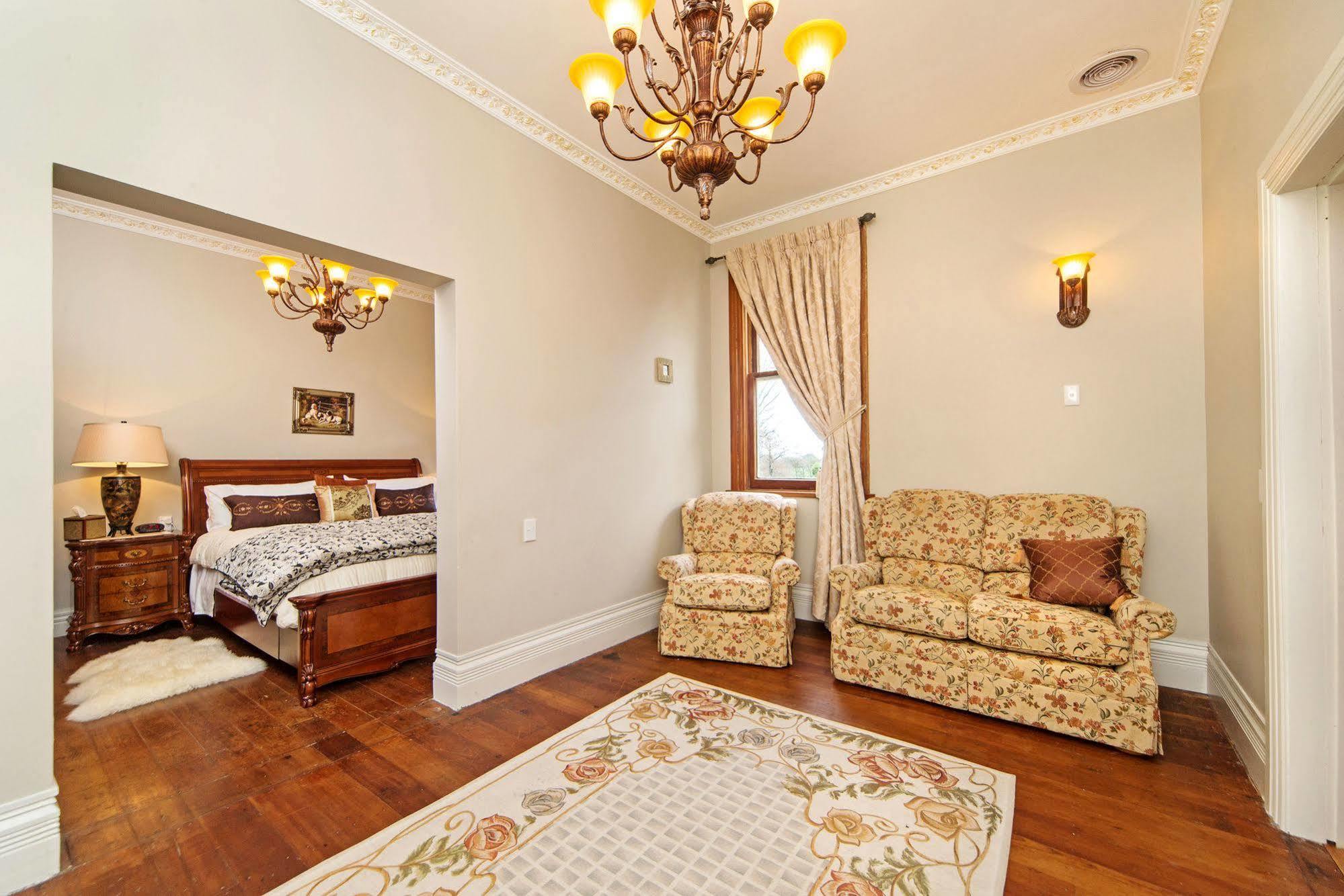 فندق بالميرستون نورثفي  Highden Manor Estate المظهر الخارجي الصورة